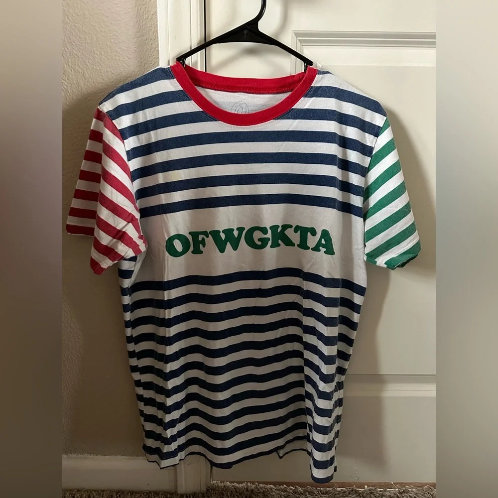 shirt - Picture 1 of 2